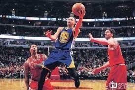 2025 赛季：CPBL 乐天桃猿核心林泓育在台湾大赛第五战击出再见安打