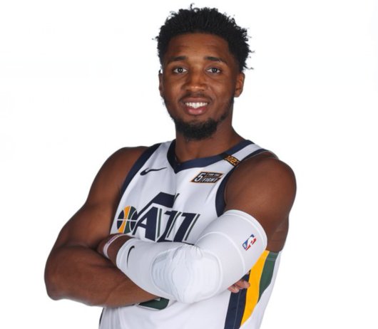 场上表现起 场上表现起