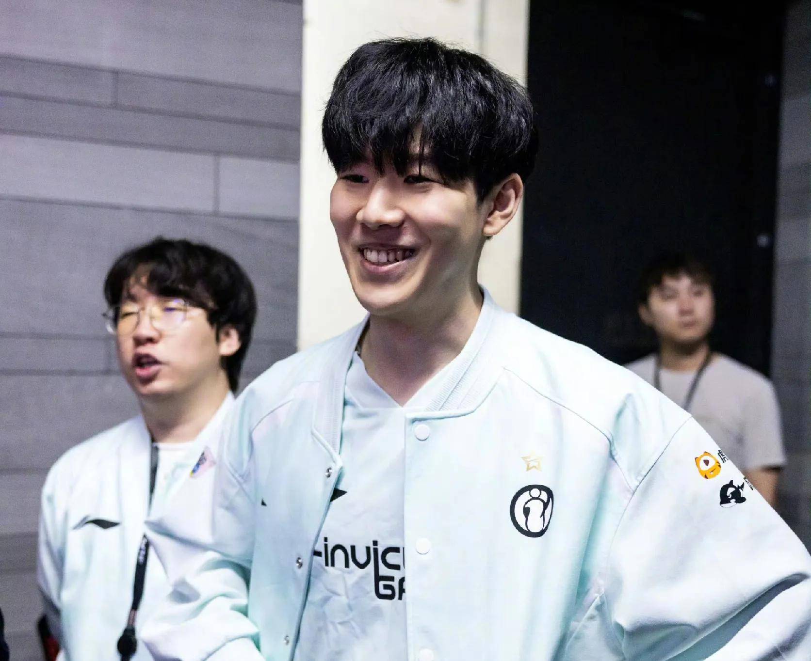 赛季的焦点 赛季的焦点