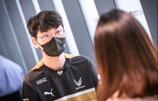 出强大的竞 出强大的竞